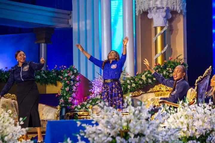 I AM AN ASSOCIATE OF THE GOD-KIND, GRACED TO EXCEL